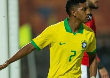 Brasil olímpico domina Cabo Verde, mas perde após erro em saída de bola