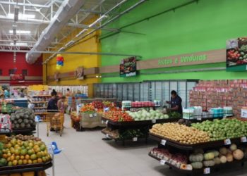 Supermercado Frangolândia em Aracati é multado em 15 mil após descumprimento de normas do Decreto