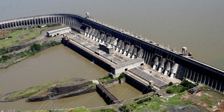 Apesar de crise, Brasil não corre risco de apagão em 2021, diz ONS