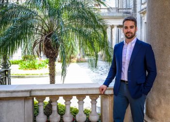 Andréia Sadi, Huck e famosos elogiam governador Eduardo Leite ao se assumir gay