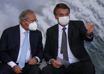 Bolsonaro promete redução de imposto sobre diesel e para games