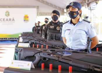 Governo do Ceará entrega 844 armas de fogo às Forças de Segurança do Ceará