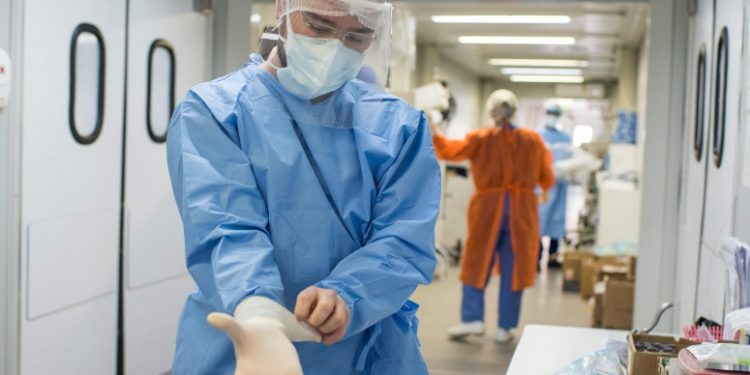 “Pandemia – acesso restrito”: série documental revela atuação de profissionais da Saúde contra a Covid-19 no Ceará