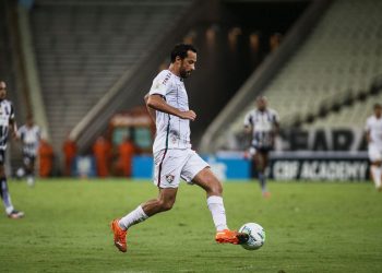 Ceará e Fluminense se enfrentam em jogo que promete equilíbrio