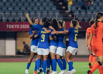 Olimpíadas: Brasil e Holanda empatam no futebol feminino