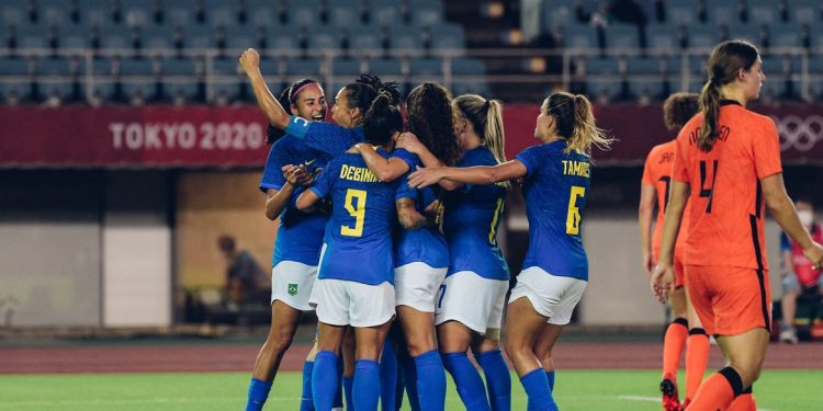 Olimpíadas: Brasil e Holanda empatam no futebol feminino