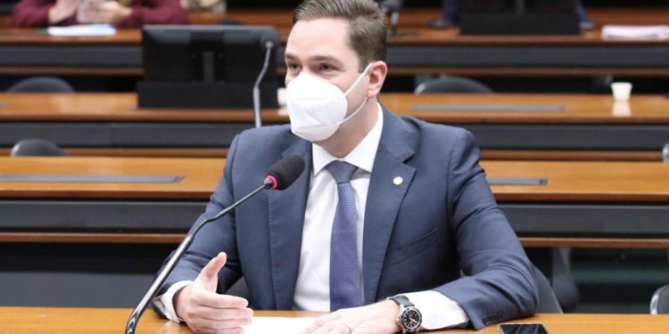 Incêndio na Cinemateca podia ter sido evitado: Deputado já apresentou PL que regulamenta o profissional instalador de ar-condicionado