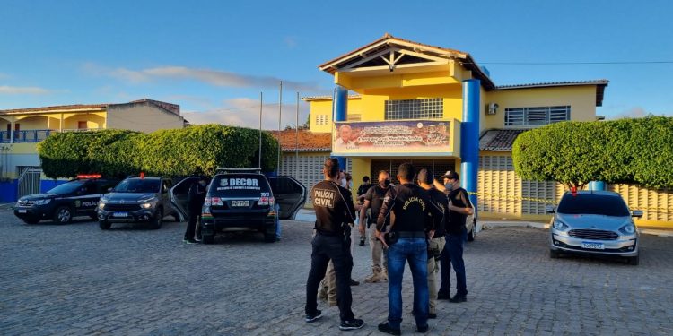 PC-CE realiza “Operação Dimidium” para investigar esquema de “rachadinha”