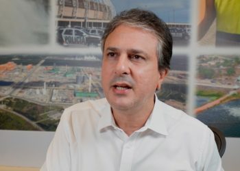 Governo do Ceará promete pagar metade do salário mínimo para novos trabalhadores do comércio e serviços