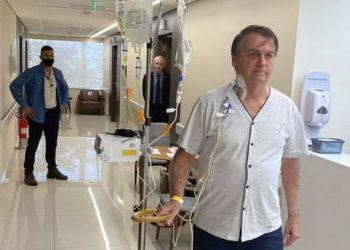 Bolsonaro terá alta do hospital neste domingo, diz médico do presidente