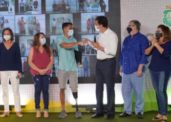 Governo do Ceará assina primeiros contratos do Programa Ceará Credi