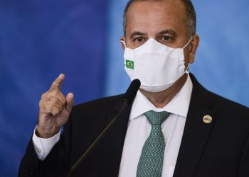 Ministro do Desenvolvimento Regional é operado na Bahia após mal-estar