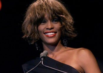 Whitney Houston vira holograma e fará temporada de shows em Las Vegas