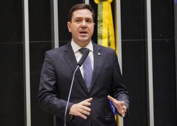 Câmara dos Deputados aprovou urgência do PL que estabelece princípios, direitos e deveres para o uso de Inteligência Artificial no Brasil