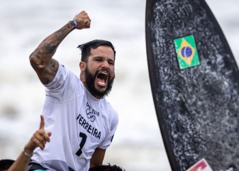 Ítalo Ferreira é ouro em Tóquio e 1º campeão olímpico no surfe