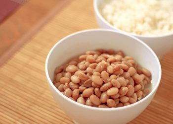 Inflação e desemprego afetam até o básico feijão com arroz na pandemia