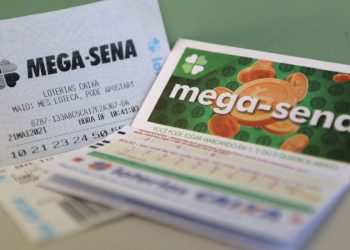 Mega-Sena acumula e pagará R$ 7 milhões no sábado