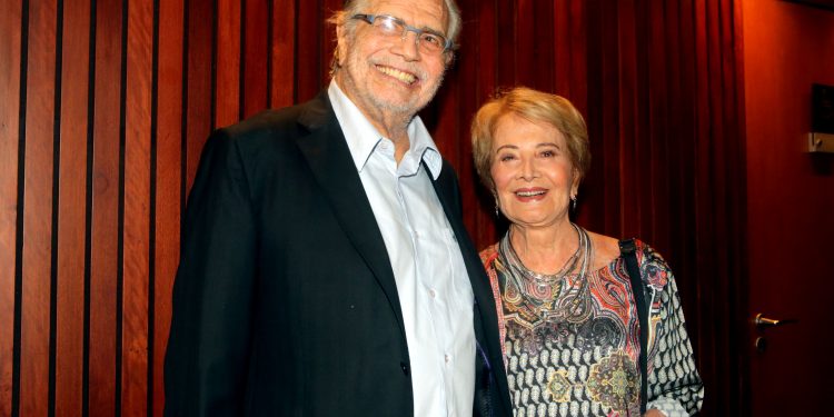 Tarcísio Meira e Glória Menezes continuam internados, mas com melhora no quadro