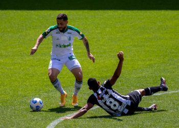 América-MG vence Ceará e ultrapassa Grêmio na tabela do Brasileiro