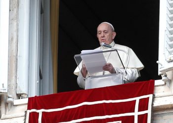 Papa Francisco faz apelo por vacinação