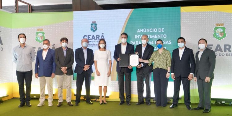 Governo do Ceará vai investir R$ 92 milhões em bolsas de formação acadêmica e pesquisa