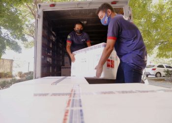 Ceará recebe mais 194 mil doses de vacinas para imunização da população contra Covid-19