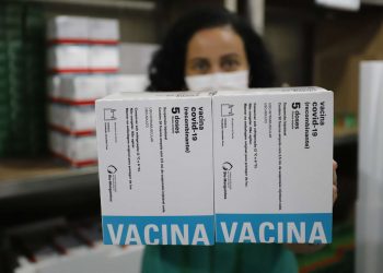 Ceará recebe 117 mil doses para complemento de esquema vacinal contra a Covid