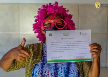 Aracati entrega certificado do curso de Costureiro (a) do Programa Criando Oportunidades do Governo do Estado