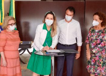 Governo do Ceará sanciona leis que criam Política da Assistência Social do Ceará e Política Estadual da Terceira Idade