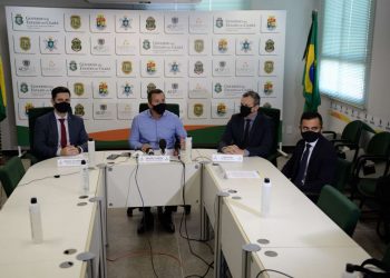 Investigações da PC-CE apontam que invasão ao celular do governador Camilo Santana tinha como objetivo o desvio de verba pública