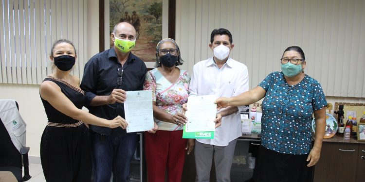 Vila do Estêvão: após 35 anos de luta, comunidade recebe o título definido da posse da terra