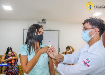 Aracati abre agendamento da 1ª dose da vacina contra a Covid-19 para pessoas de 30 a 39 anos