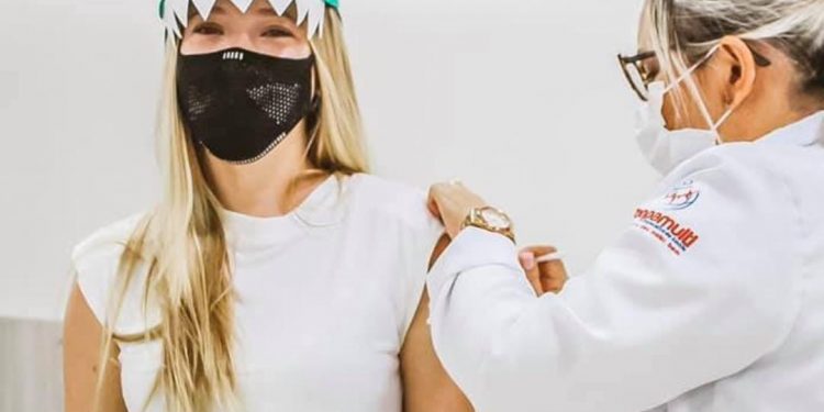 6 mil aracatienses vacinados em uma semana contra a Covid-19