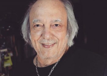 ‘Torçam por mim’, afirma Erasmo Carlos, que foi diagnosticado com Covid-19