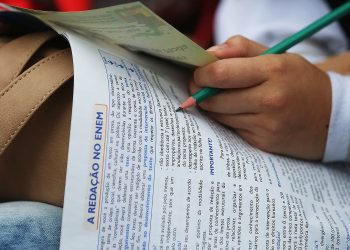 Inep estuda terceirizar banco de questões usado no Enem