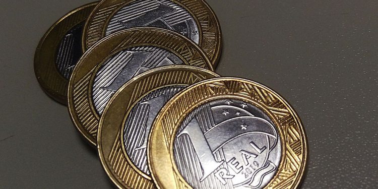 Previsão do Orçamento de 2022 ao fundo eleitoral é de R$ 2,1 bilhões