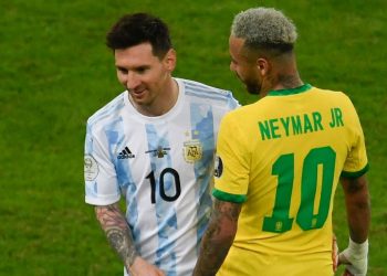 Messi jogará pelo PSG e vai reeditar parceria com Neymar