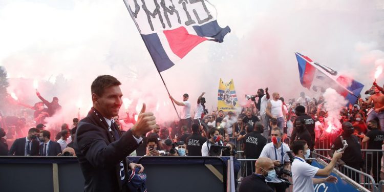 Messi diz que sonha em dar 1º troféu da Liga dos Campeões ao PSG