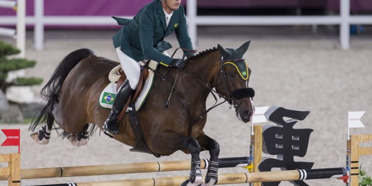Hipismo salto: Brasil vai a final por equipes, após 21 anos sem pódio