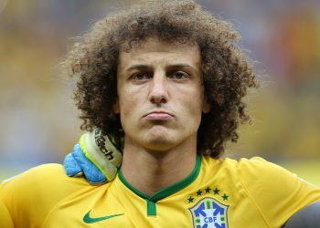 Flamengo anuncia contratação do zagueiro David Luiz até dezembro de 2022