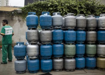 Botijão pode passar de R$ 100 com disparada do preço internacional do gás