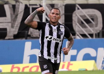 Com gol de pênalti, Ceará vence a Chapecoense e quebra sequência negativa