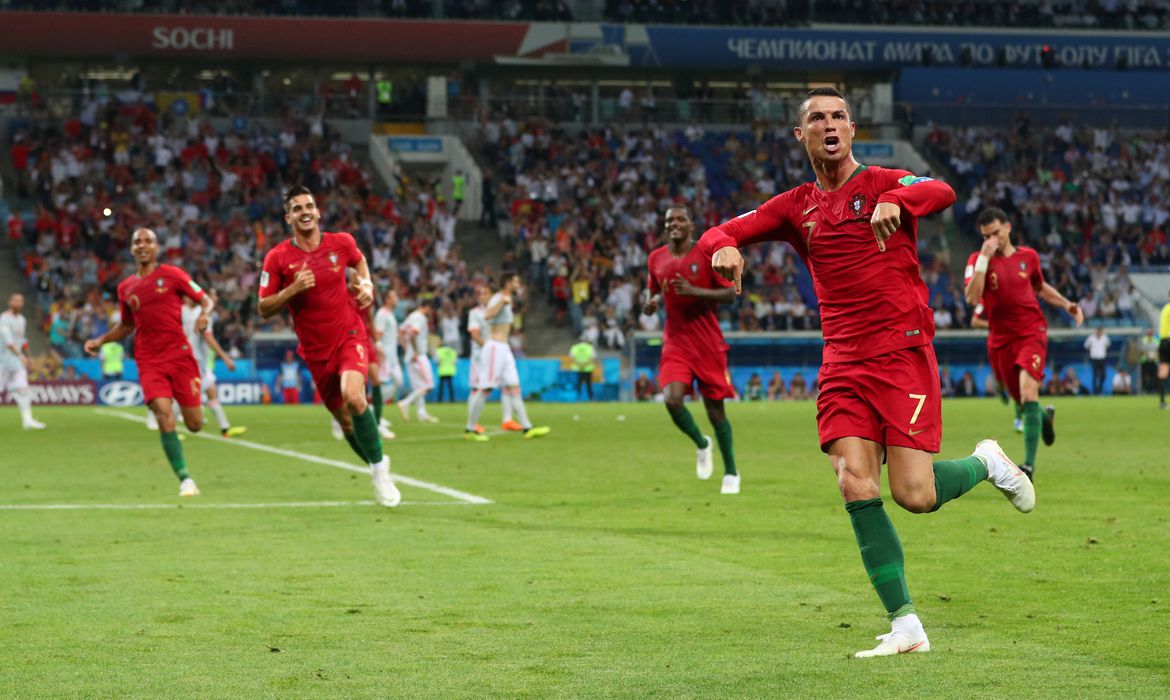 Em festival de jogos com 1 a 0, Cristiano Ronaldo se isola na artilharia da  Copa do Mundo – Nas Entrelinhas do Jogo