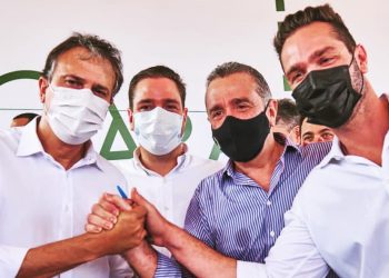 ‘Quando se trabalha em prol do povo, as portas do governo se abrem’, diz Bismarck ao receber a nova CE-371 do Governo do Ceará