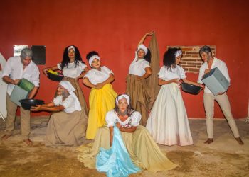 Espetáculo de dança “Lavadeiras do Povo” se apresenta no Chafariz da Cacimba do Povo