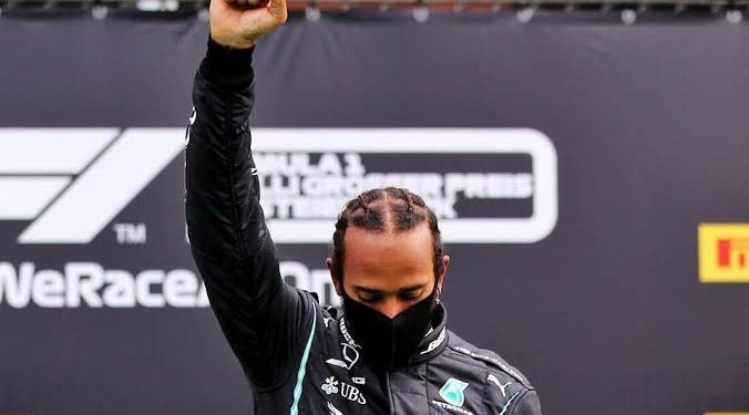 Hamilton termina GP da Rússia em 1º e alcança sua 100ª vitória na F1