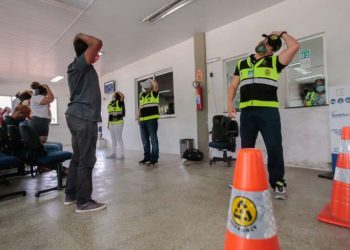 Atividade laboral oferecida pelo Detran-CE prepara candidatos antes do exame prático de direção veicular