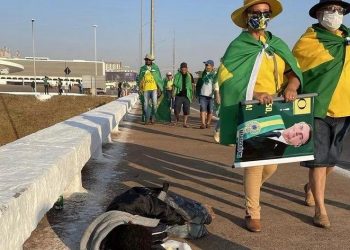 Manifestantes vão às ruas pelo país em atos do 7 de Setembro