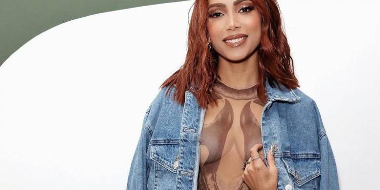 Anitta é convidada para evento de sustentabilidade com Obama e Papa Francisco