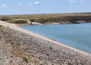 Com 95% de execução, obra da barragem Amarelas deve ficar pronta em outubro e beneficiará Beberibe e Fortim